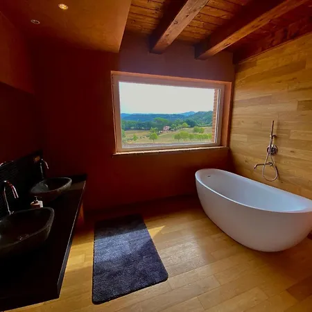 Villa Villa Whit Pool & Jacuzzi